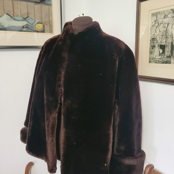 Vintage Chocolate Brown Real Mouton Sheepskin Fur Coat Size Medium - Picture 2 of 5